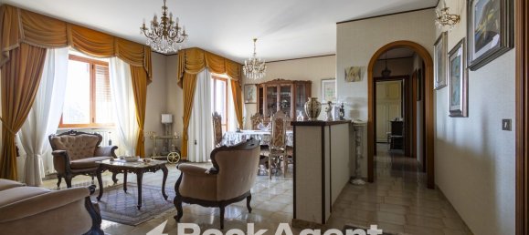 Apartamento de 4 habitaciónes en Lamezia Terme, Italy No. 185214 40