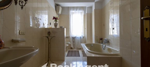 Apartamento de 4 habitaciónes en Lamezia Terme, Italy No. 185214 60