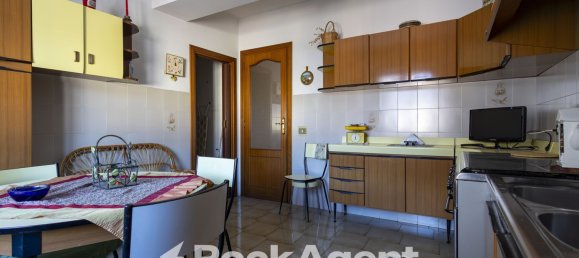 Apartamento de 4 habitaciónes en Lamezia Terme, Italy No. 185214 98