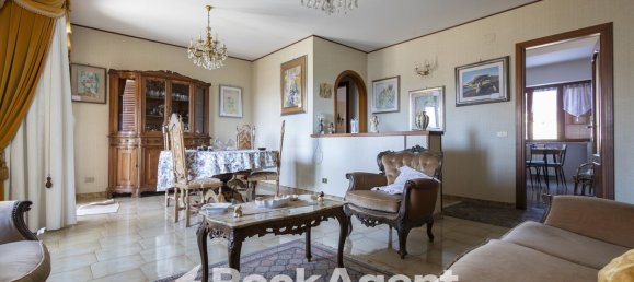 Apartamento de 4 habitaciónes en Lamezia Terme, Italy No. 185214 85