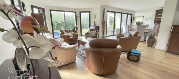 Villa de 3 dormitorios en Sarzeau, France No. 306989 8