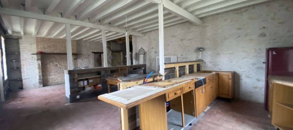 Casa de 3 dormitorios en Chery, France No. 45222 4