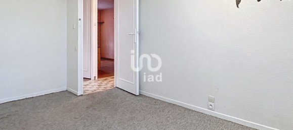 Casa de 4 dormitorios en Bourges, France No. 51642 9