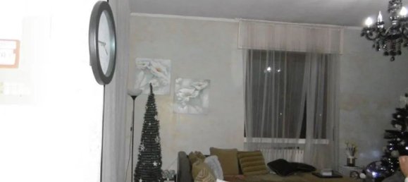 3-Zimmer Wohnung in Cesano Maderno, Italy, Nr. 99511 3