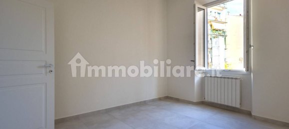 2 bedrooms Apartment in Florence, Italy No. 375631 11