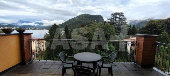 Квартира с 2 комнатами в Лавена Понте Треза, Италия № 2894 8