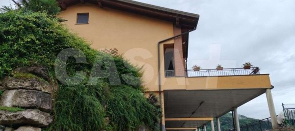 Квартира с 2 комнатами в Лавена Понте Треза, Италия № 2894 6