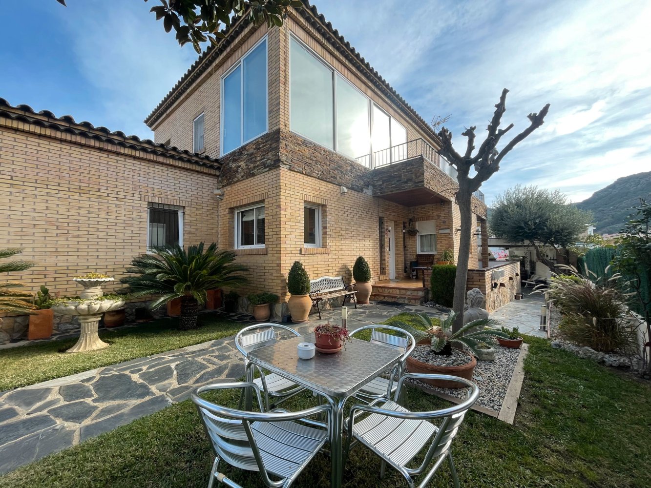 4 bedrooms House in Roses, Spain No. 216071