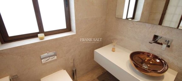 Adosado de 3 dormitorios en Sliema, Malta No. 9523 10