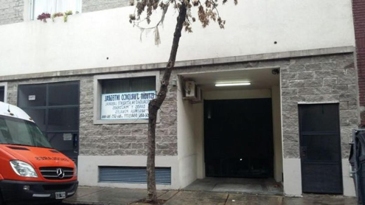  مستودع في Buenos Aires, Argentina 12متر مربع رقم 106942