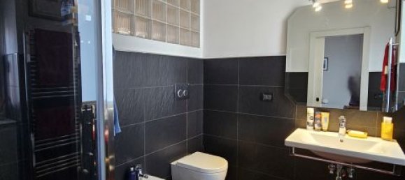 3 Schlafzimmer Penthouse in Turin, Italy, Nr. 2975 15