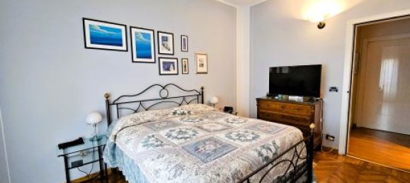3 Schlafzimmer Penthouse in Turin, Italy, Nr. 2975 18