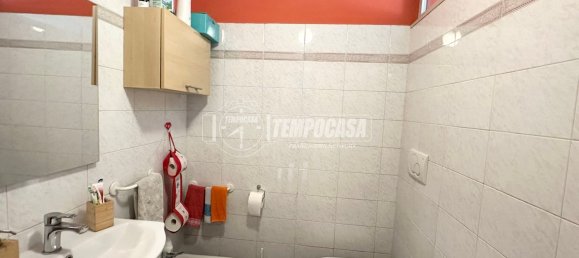 2 bedrooms Apartment in Turin, Italy No. 379507 14