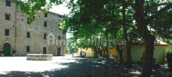 Здание с 20 спальнями в Монте Сан Джованни Кампано, Италия № 216407 5