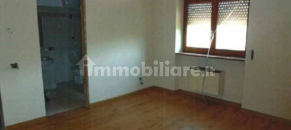 Здание с 20 спальнями в Монте Сан Джованни Кампано, Италия № 216407 10