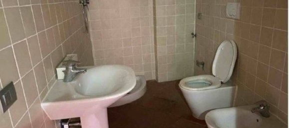 2 rooms Apartment in Ferrara, Italy No. 25062 16