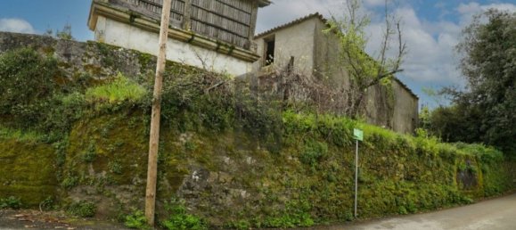 8 bedrooms House in Vale de Cambra, Portugal No. 26978 7