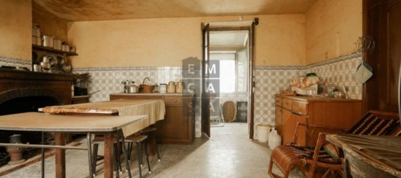 8 bedrooms House in Vale de Cambra, Portugal No. 26978 16