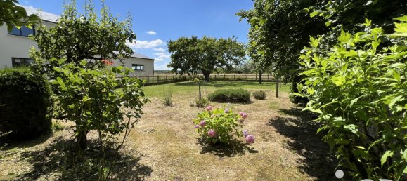 3 bedrooms House in Blois, France No. 260511 2