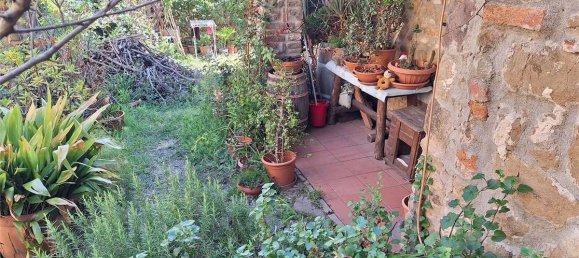 2 bedrooms House in Lamporecchio, Italy No. 281560 2