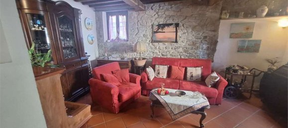 2 bedrooms House in Lamporecchio, Italy No. 281560 8