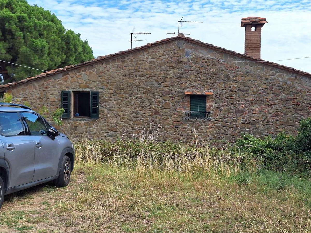 2 bedrooms House in Lamporecchio, Italy No. 281560