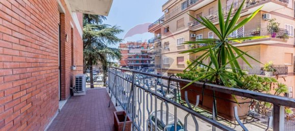 Квартира с 2 спальнями в Рим, Италия № 369683 4