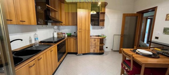 5-salle Appartement à Silvi, Italy No. 23292 9