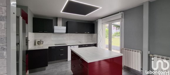 Casa de 3 dormitorios en Saint-Avold, France No. 261378 7