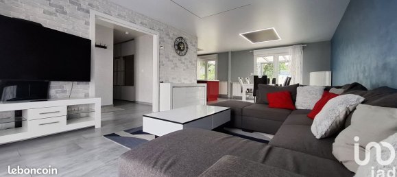 Casa de 3 dormitorios en Saint-Avold, France No. 261378 2