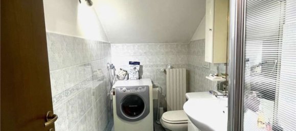 4-salle Appartement à Cislago, Italy No. 334204 11