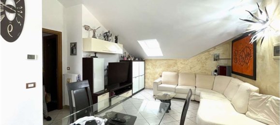 4-salle Appartement à Cislago, Italy No. 334204 17