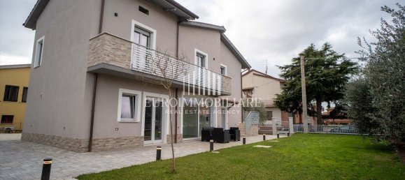 10 rooms Villa in Castiglione del Lago, Italy No. 234584 2