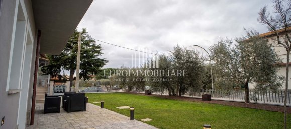 10 rooms Villa in Castiglione del Lago, Italy No. 234584 24