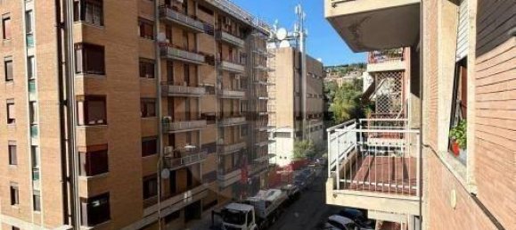 5 rooms Apartment in Perugia, Italy No. 162656 16