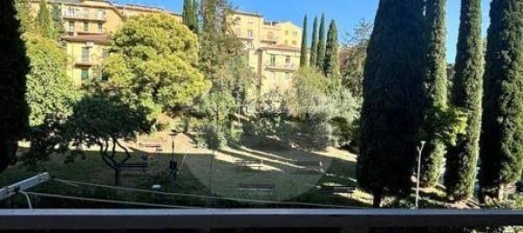 5 rooms Apartment in Perugia, Italy No. 162656 4