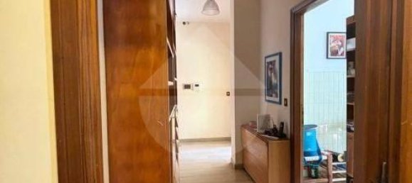 5 rooms Apartment in Perugia, Italy No. 162656 10