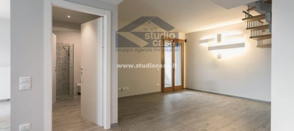 Ático de 2 dormitorios en Urgnano, Italy No. 353802 6