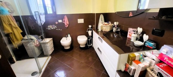 3 chambres Appartement à Cologno Monzese, Italy No. 360664 19