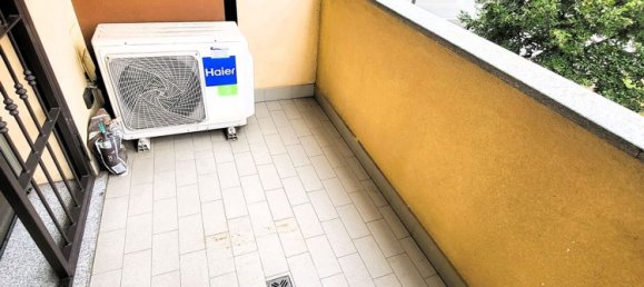 3 chambres Appartement à Cologno Monzese, Italy No. 360664 12