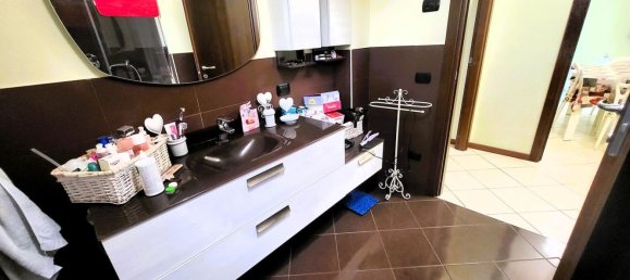 3 chambres Appartement à Cologno Monzese, Italy No. 360664 17