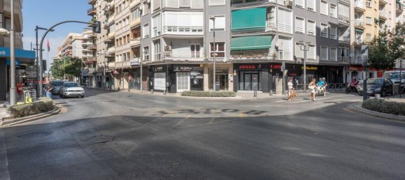  مرآب في Granada, Spain 14متر مربع رقم 166671 16