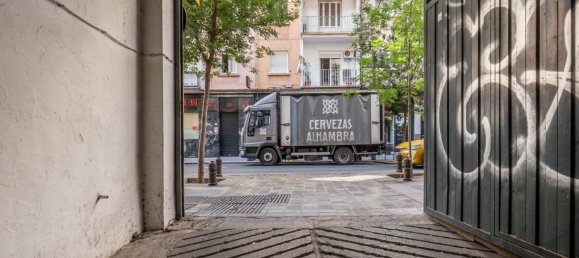  مرآب في Granada, Spain 14متر مربع رقم 166671 11