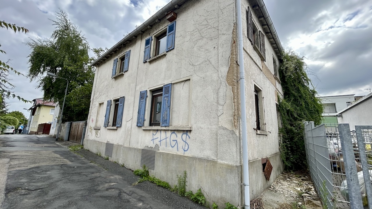 6-Zimmer Haus in Frankfurt am Main, Germany, Nr. 241499