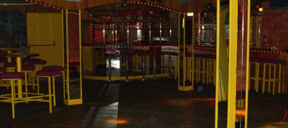 624m² Commercial property in Saint-Leonard-de-Noblat, France No. 105339 5