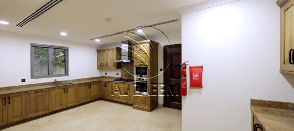 5 bedrooms Villa in Saadiyat Island, UAE No. 29053 14