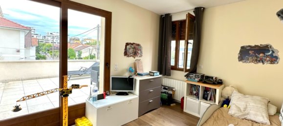 Casa de 8 divisões em Rueil-Malmaison, France N.º 162529 10