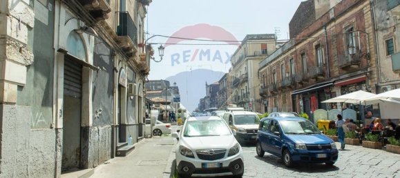 Imóvel comercial de 2 divisões em Catania, Italy N.º 52958 10