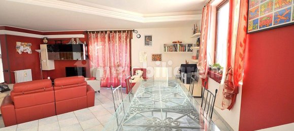 Villa de 5 habitaciónes en Inveruno, Italy No. 20351 11