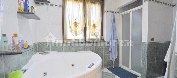 Villa de 5 habitaciónes en Inveruno, Italy No. 20351 21